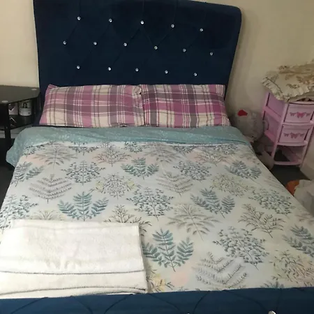 Guest house Share-house